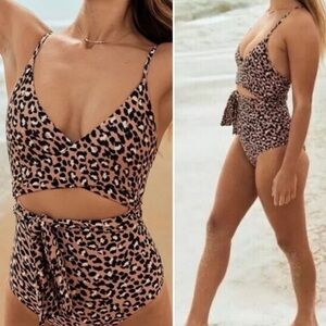 Aerie swimsuit Brown & Black Leopard Print wrap-around One Piece Sz M Long